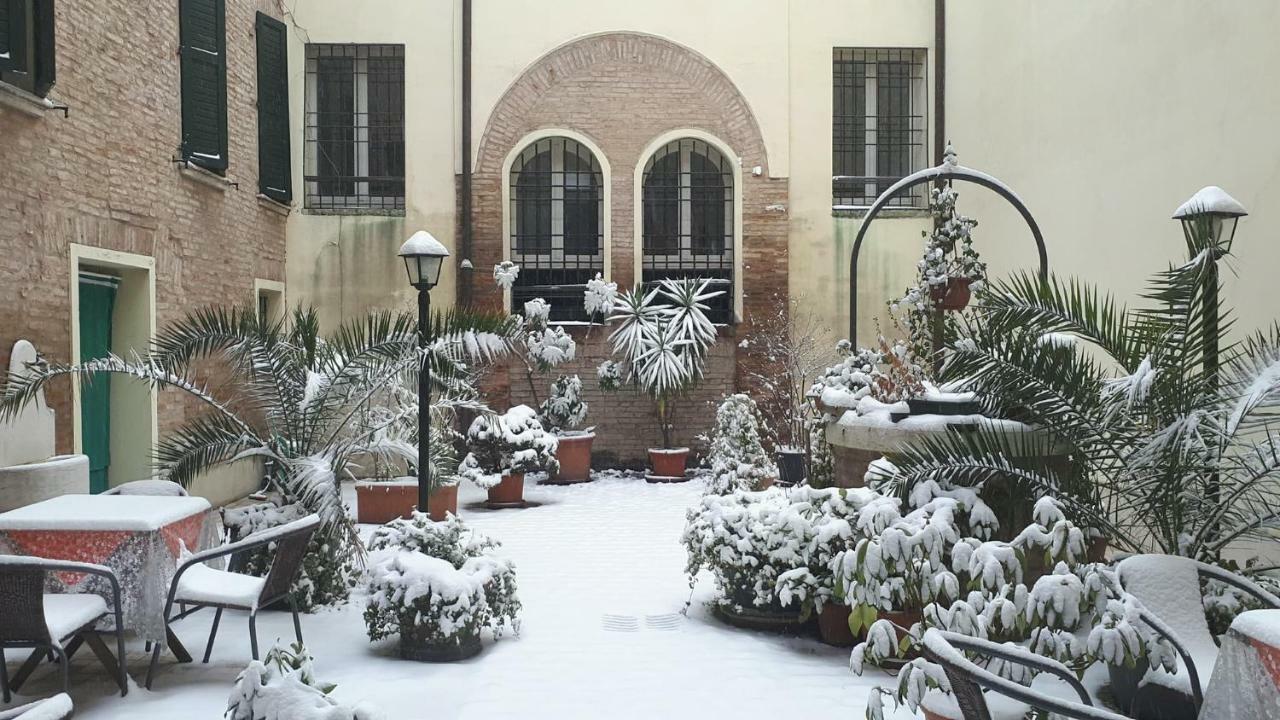 Hotel Corte Estense Ferrara Exterior foto